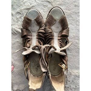 Freebird By Steven Arrow Women's Brown Leather Sandals Size 9